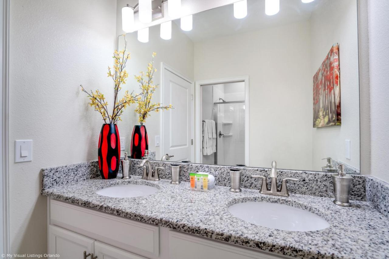 Stunning Lakeview Townhome W Private Pool Kissimmee Bagian luar foto